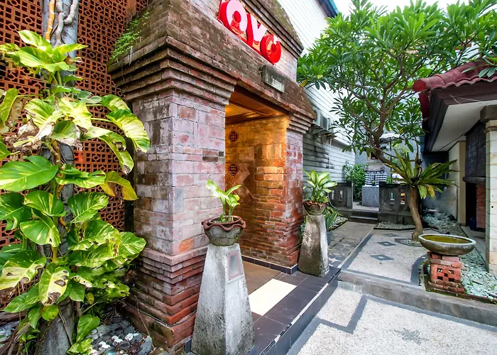 Hotel Super Oyo 3118 Maxi Budget Kuta (Bali)