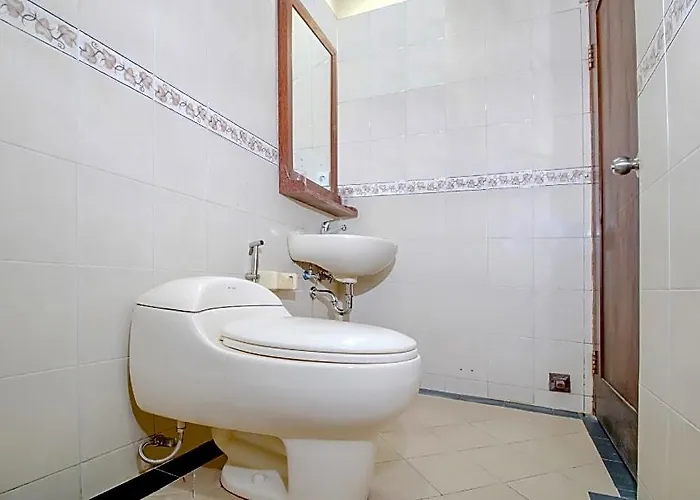 Super Oyo 3118 Maxi Budget Hotel 2*
