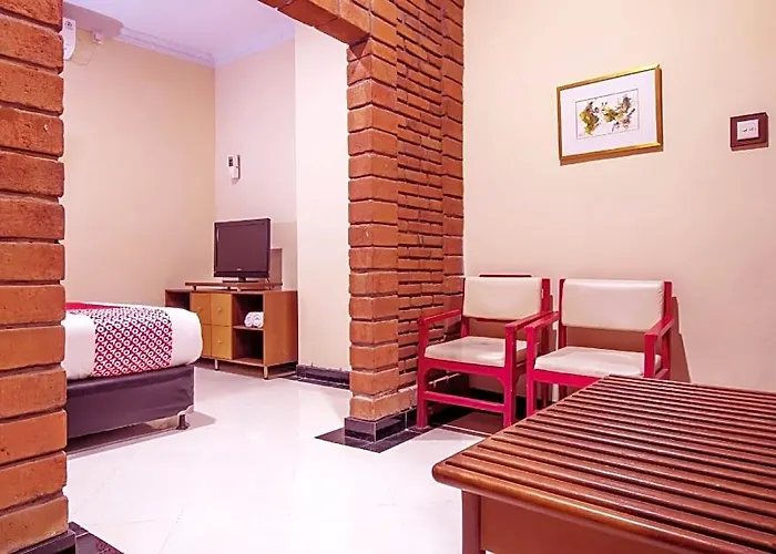 Super Oyo 3118 Maxi Budget Hotel 2*